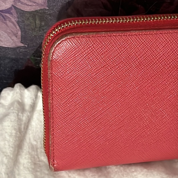 Prada Ribbon Wallet Authentic w/ COA & Dust bag Saffiano Leather Zip Around - Picture 4 of 8